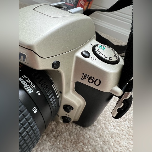 NIKON F60 AF NIKKOR 35-80mm MINT CONDITION EVERYTHING INCLUDED - Picture 5 of 16